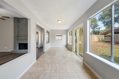 15810 Locust Grove Dr, Houston, TX 77095 - photo 5