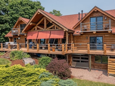 West-Facing Wrap-Around Deck