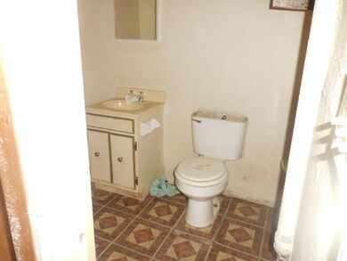 3008 E 69th St, Kansas City, MO 64132 - photo 7