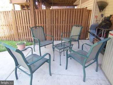 9808 Sherwood Farm Rd, Owings Mills, MD 21117 - photo 7