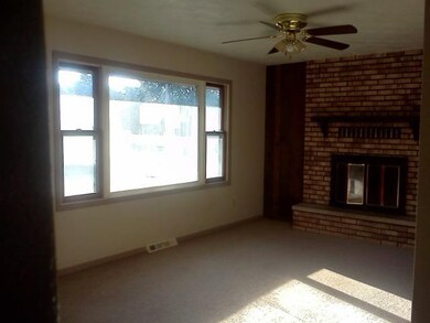 57283 Horseshoe Ct, Goshen, IN 46528 - photo 3