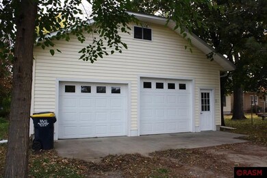 1321 N German St, New Ulm, MN 56073 - photo 2