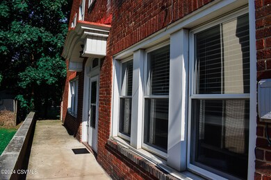 220 N Shamokin St, Shamokin, PA 17872 - photo 4