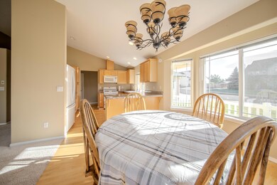 2841 SW Cascade Vista Dr, Redmond, OR 97756 - photo 5