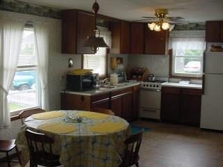 Kitchen and eating area