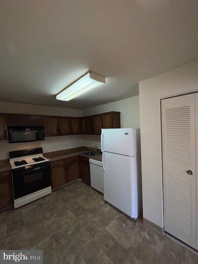 4414 Island Place unit 204, Annandale, VA 22003 - photo 4