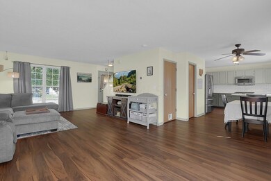 12-web-or-mls-6653-winbarr-way