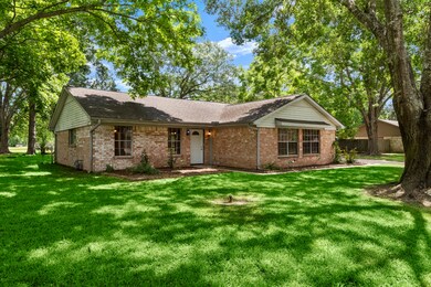 154 W County Road 136, Alvin, TX 77511 - photo 3