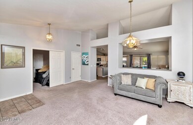 4360 E Ellis Cir-large-005-010-4360 E El