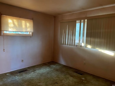 304 E Pickwick Dr, Syracuse, IN 46567 - photo 4