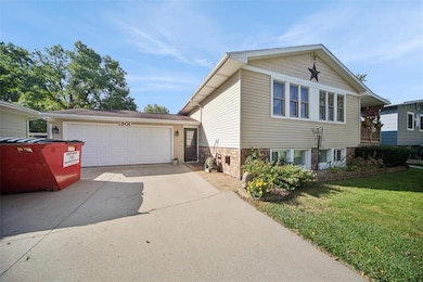 1901 Estella St, Perry, IA 50220 - photo 2