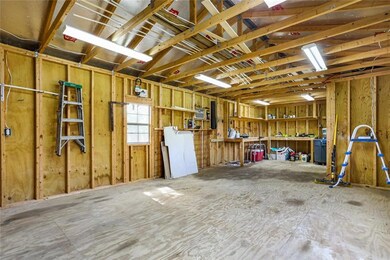 Lots of room in this workshop!!!