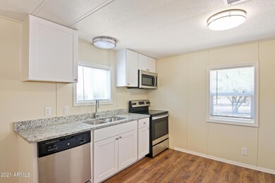 1154 S Cedar Dr-7
