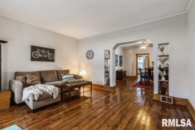 1461 W 7th St, Davenport, IA 52802 - photo 2