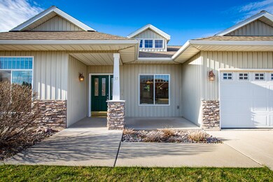 37 Bruyer Way Loop