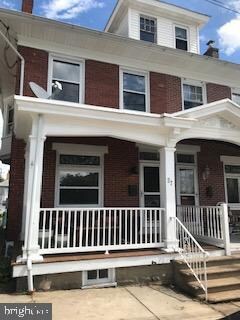 27 E 4th St, Boyertown, PA 19512 - photo 2