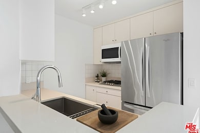 Hollywood Regis Condominiums unit 219, Los Angeles, CA 90046 - photo 6