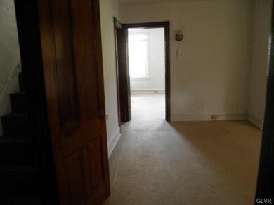 244 W Ridge St, Coaldale, PA 18218 - photo 4