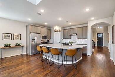 28402 Sycamore Falls Ln, Fulshear, TX 77441 - photo 2