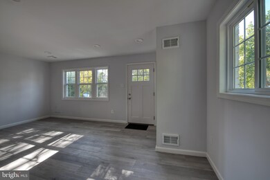 6530 Columbia Terrace, Hyattsville, MD 20785 - photo 4