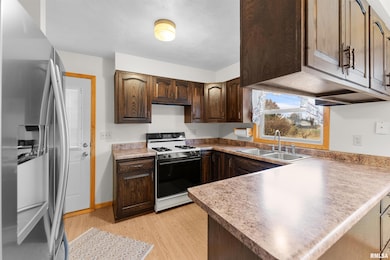 703 2nd St, Colona, IL 61241 - photo 5