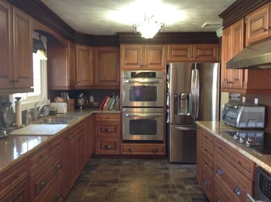 26 Louise Ave, Chicopee, MA 01013 - photo 5