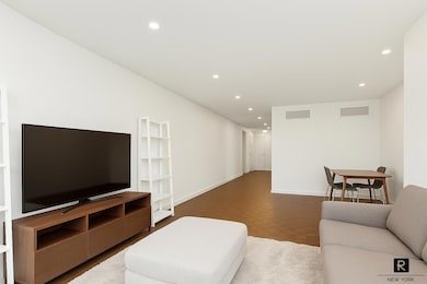 153 E 87th St unit 9D, New York, NY 10128 - photo 2