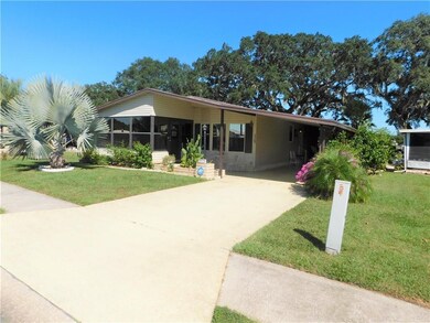 5520 Riviera Dr, Zephyrhills, FL 33541 - photo 4