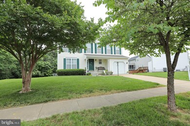 8538 Kingsway Dr, White Plains, MD 20695 - photo 4