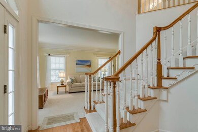 16644 Radcliffe Ln, Woodbridge, VA 22191 - photo 2