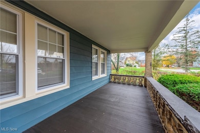 2127 Marlindale Rd, Cleveland, OH 44118 - photo 3