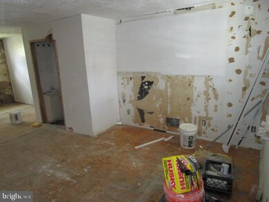 2648 Lauretta Ave, Baltimore, MD 21223 - photo 2