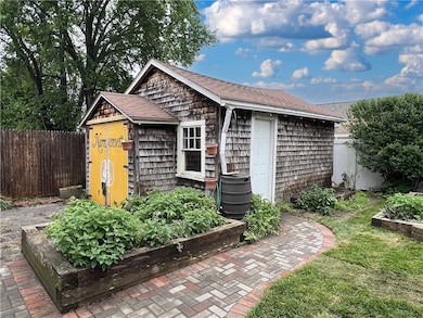 61 Blanding Ave, Barrington, RI 02806 - photo 5