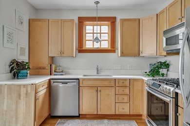 190 Tremont St unit 1, Somerville, MA 02143 - photo 5