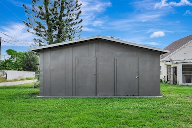 806 3rd Ave W, Palmetto, FL 34221 - photo 6