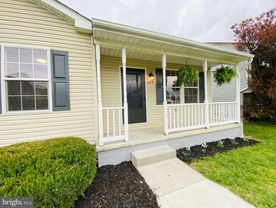 215 N Fairfax Blvd, Ranson, WV 25438 - photo 5