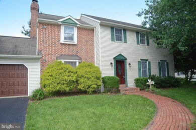 42 Magnolia Dr, Leola, PA 17540 - photo 2