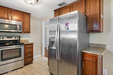 8233 Circle St S, Jacksonville, FL 32216 - photo 3