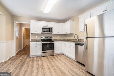 4196 Jami Ln, Snellville, GA 30039 - photo 5