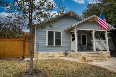 556 N Union Ave, New Braunfels, TX 78130 - photo 4