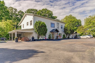 2770 w lynchburg salem tpke-01