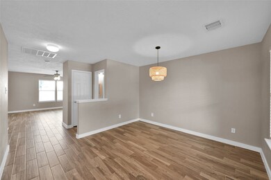 29245 Legends Beam Dr, Spring, TX 77386 - photo 5