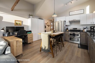 Kitchen/Office