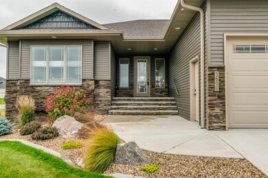 3600ChisholmPl_0055