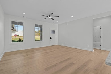 905 Bolt Dr, Anderson, SC 29621 - photo 6