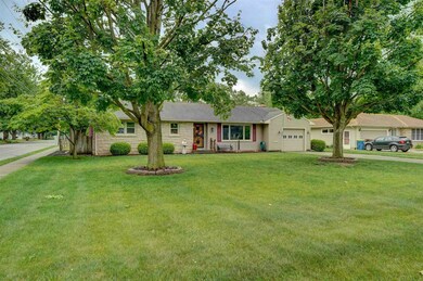 923 E 1st St, Auburn, IN 46706 - photo 2