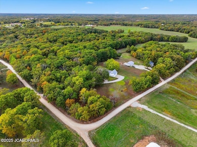 04-47 Vaughan Rd - 2