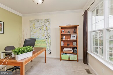 676 Shannon Dr N, Greencastle, PA 17225 - photo 3