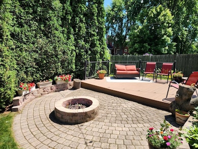 1522 N Frances St, Port Washington, WI 53074 - photo 2