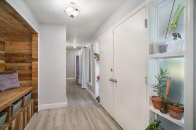 Entryway * Reading Nook